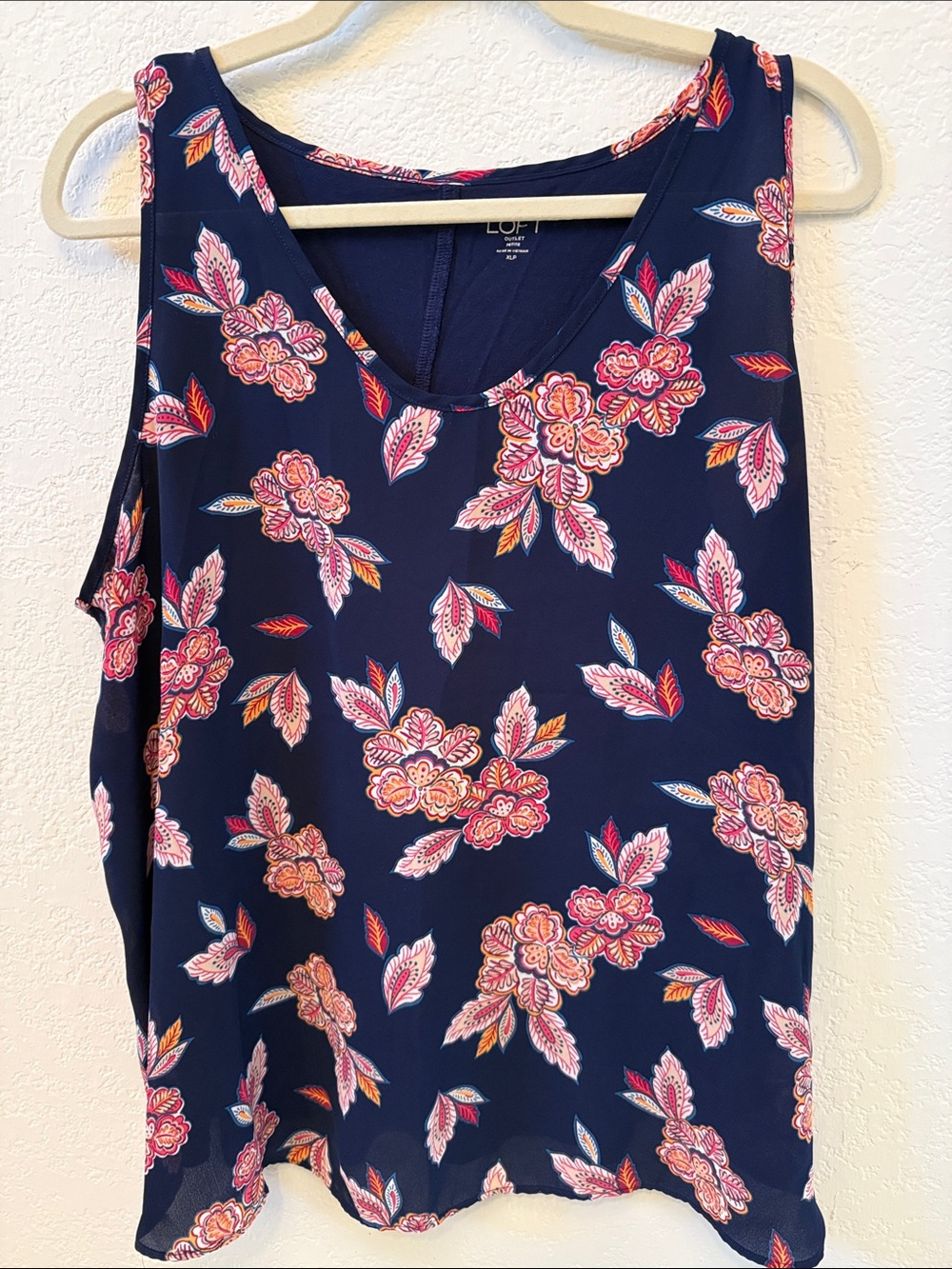 LOFT Women’s Navy Floral Sleeveless Scoop-Neck Top